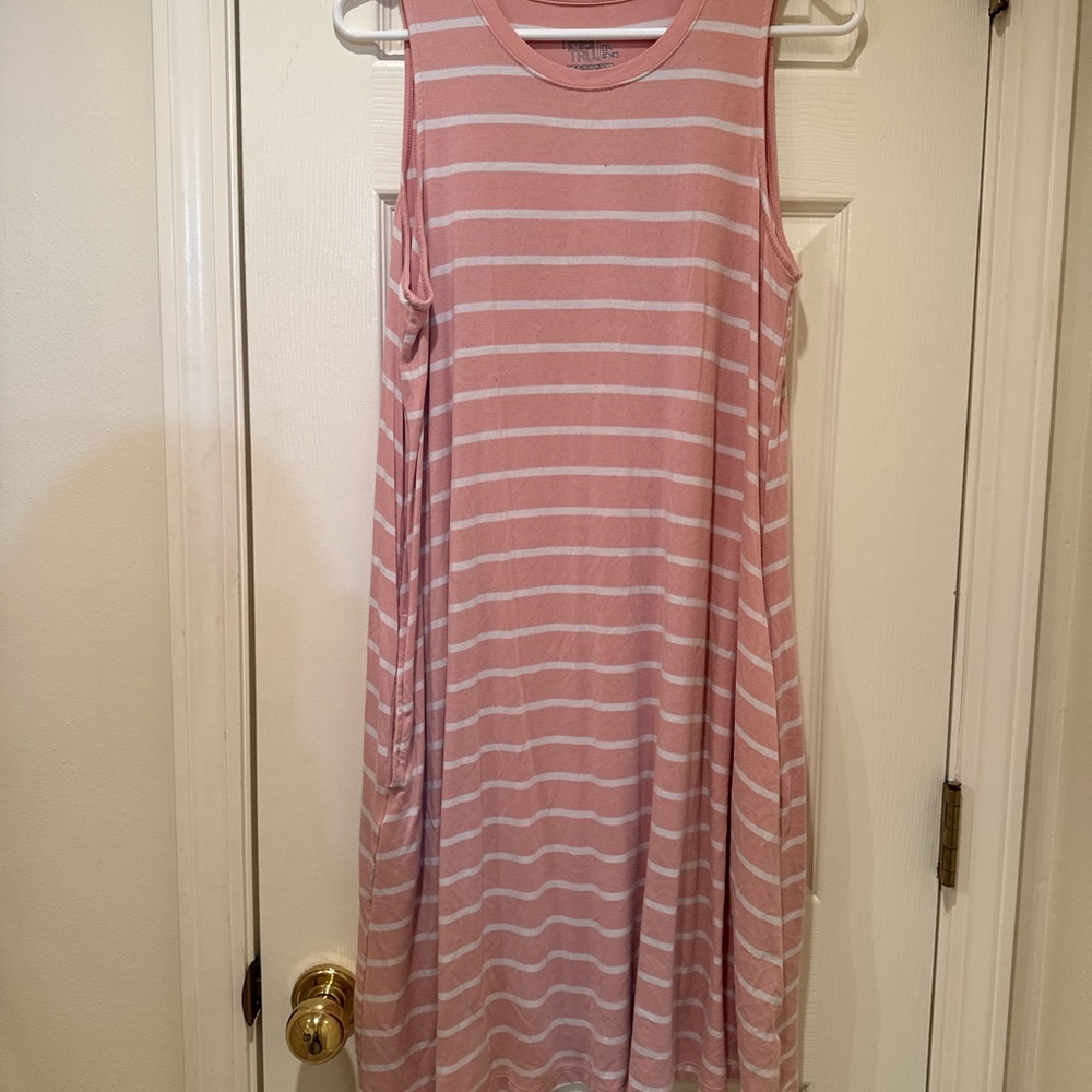 Time and Tru Pink and White Top